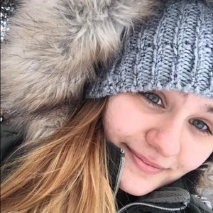 Meet your Posher, Madi